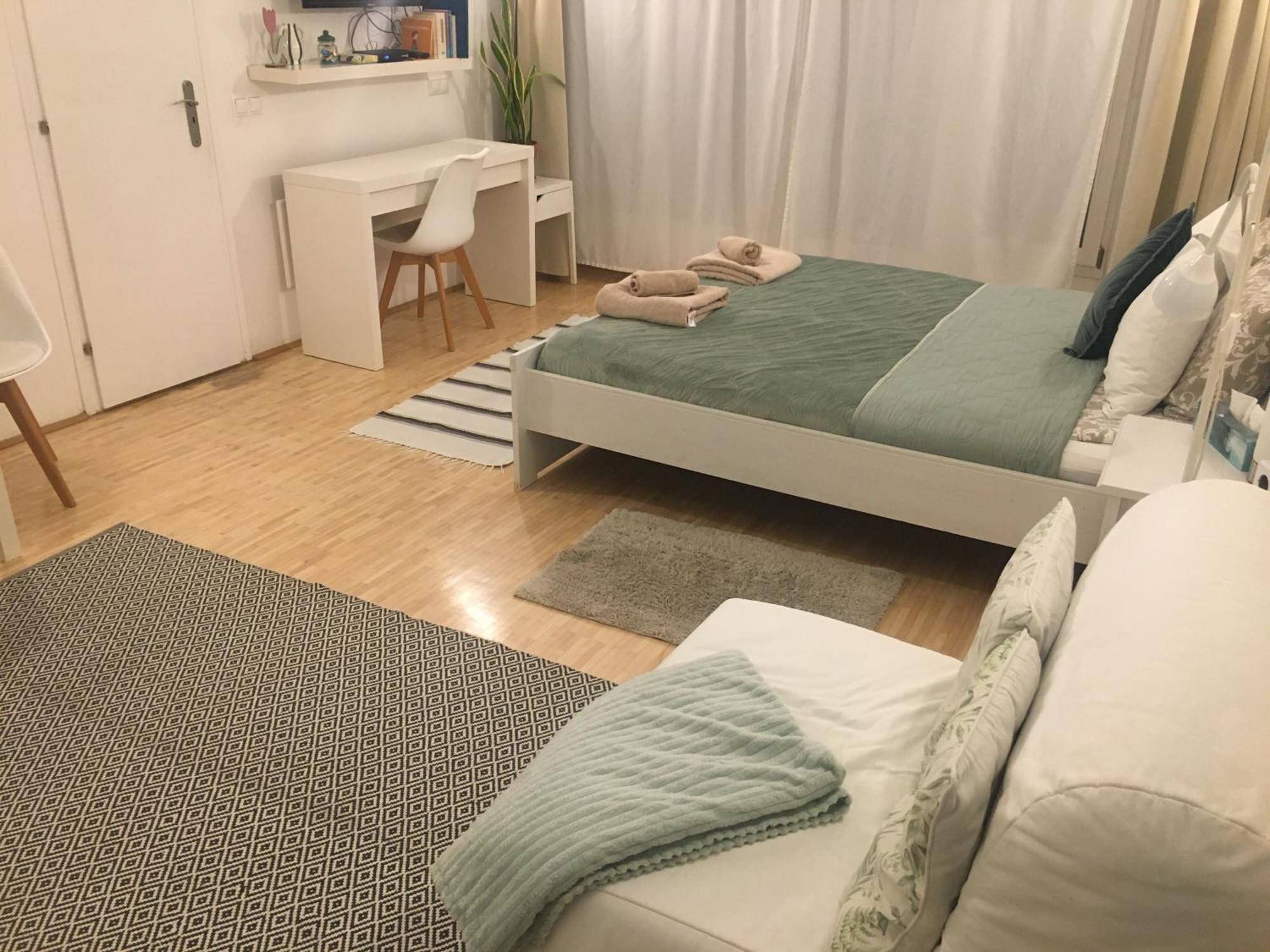 Pasaret Studio Budapest Luaran gambar